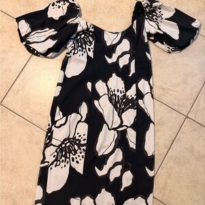 H&M Black and White Floral Long Sleeve Dress